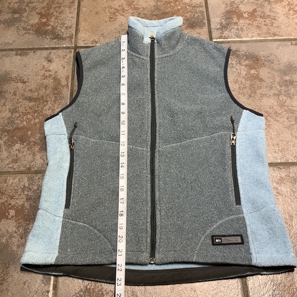 REI women’s polartec blue/gray two-tone full zip fleece vest size small - Picture 4 of 5